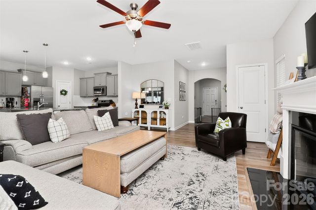 2017 Karen Woods Lane, Charlotte, NC 28216