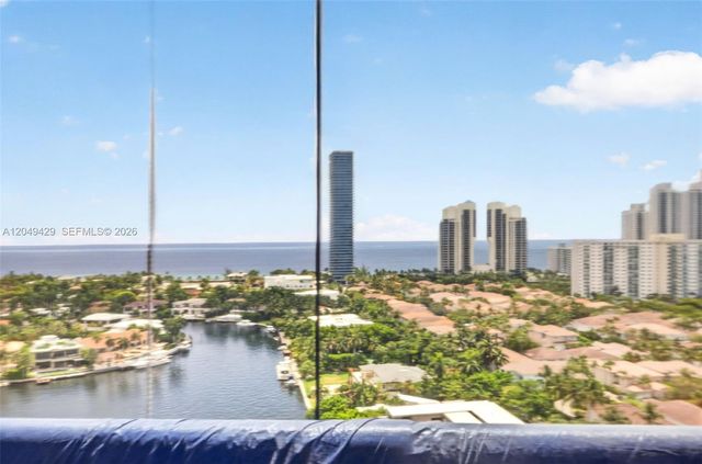 19667 Turnberry Way 19K, Aventura, FL 33180