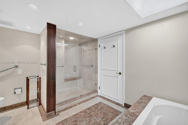 19667 Turnberry Way 19K, Aventura, FL 33180
