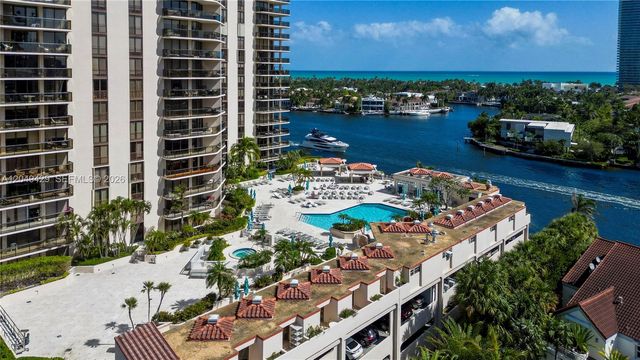 19667 Turnberry Way 19K, Aventura, FL 33180