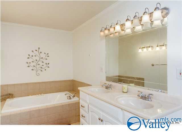 127 Frankie Lane, Madison, AL 35757