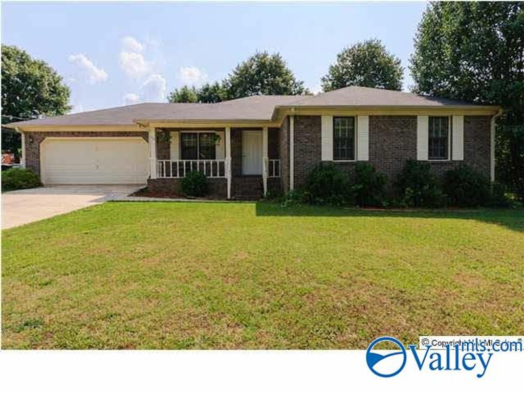 127 Frankie Lane, Madison, AL 35757