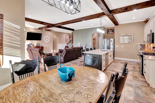 804 Catclaw Lane, Edna, TX 77957