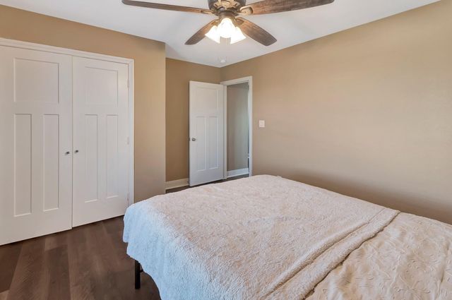 804 Catclaw Lane, Edna, TX 77957