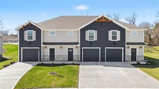 507 Pine Drive, Odessa, MO 64076