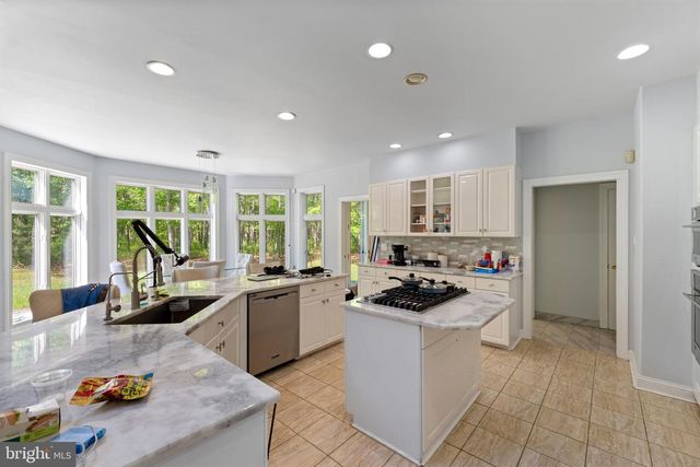 612 PINEVIEW DR, Galloway, NJ 08205