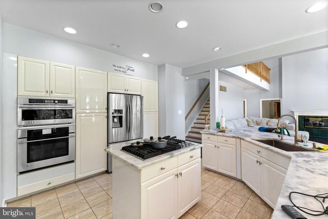 612 PINEVIEW DR, Galloway, NJ 08205