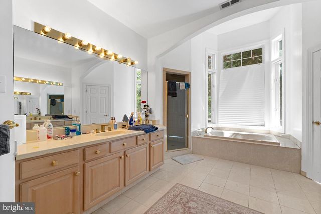 612 PINEVIEW DR, Galloway, NJ 08205
