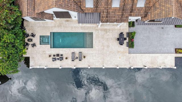 400 Mola Avenue, Fort Lauderdale, FL 33301