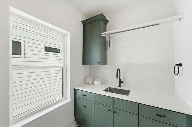 8553 Forum Drive, Houston, TX 77055