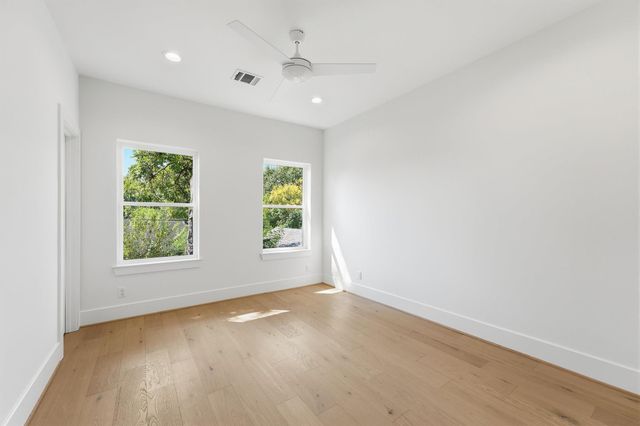 8553 Forum Drive, Houston, TX 77055