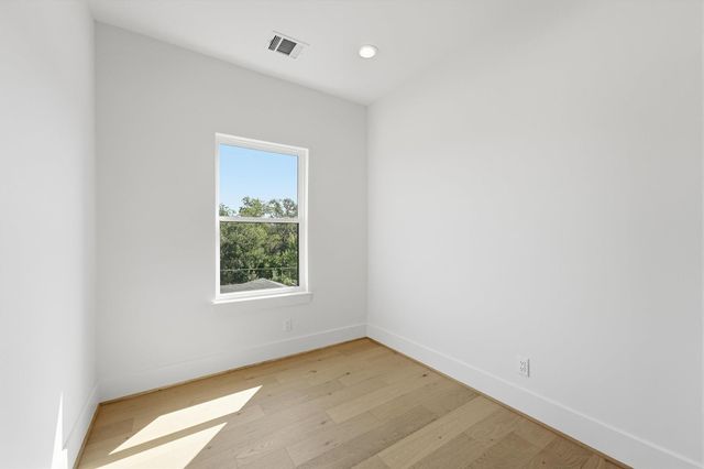 8553 Forum Drive, Houston, TX 77055