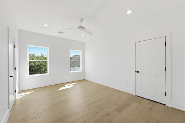 8553 Forum Drive, Houston, TX 77055