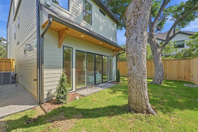 8553 Forum Drive, Houston, TX 77055