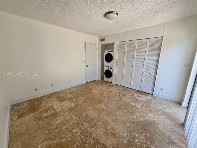 6979 SW 110th Ct, Miami, FL 33173