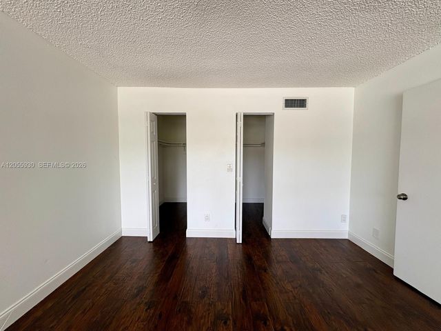 6979 SW 110th Ct, Miami, FL 33173