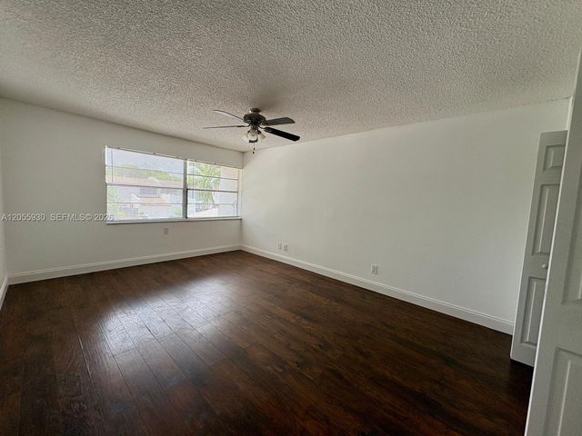 6979 SW 110th Ct, Miami, FL 33173