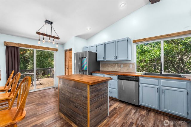 4101 Arbor Drive SE, Lacey, WA 98503