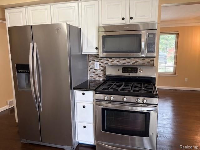 9840 William Street, Taylor, MI 48180