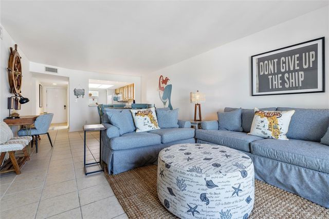 403 GULF WAY 402, St Pete Beach, FL 33706