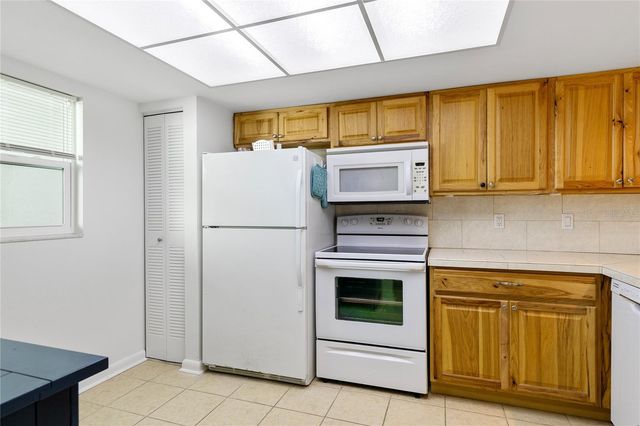 403 GULF WAY 402, St Pete Beach, FL 33706