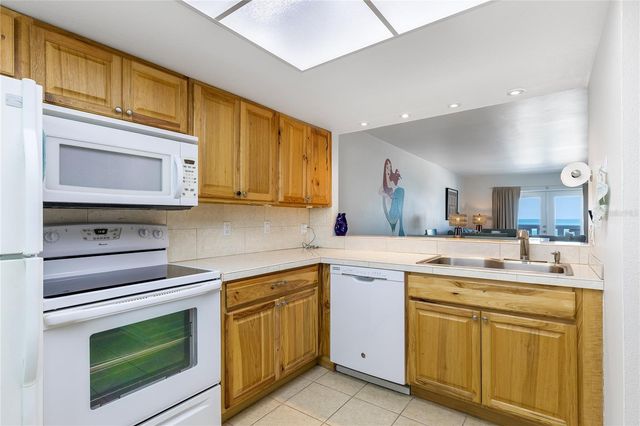 403 GULF WAY 402, St Pete Beach, FL 33706