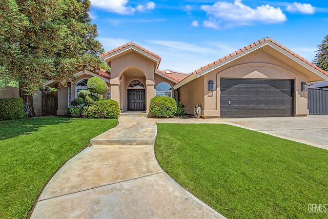 9112 Bridlewood Lane, Bakersfield, CA 93311