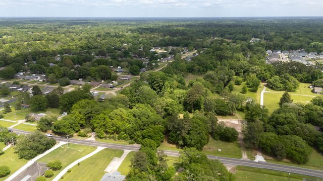 13648 Joor Rd, Baton Rouge, LA 70818