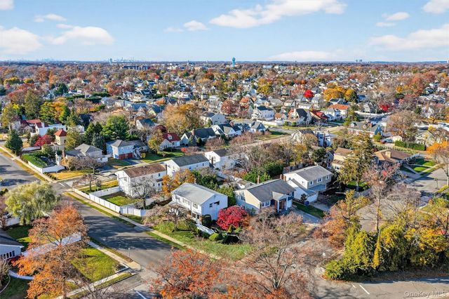 603 Foxhurst Road, Baldwin, NY 11510