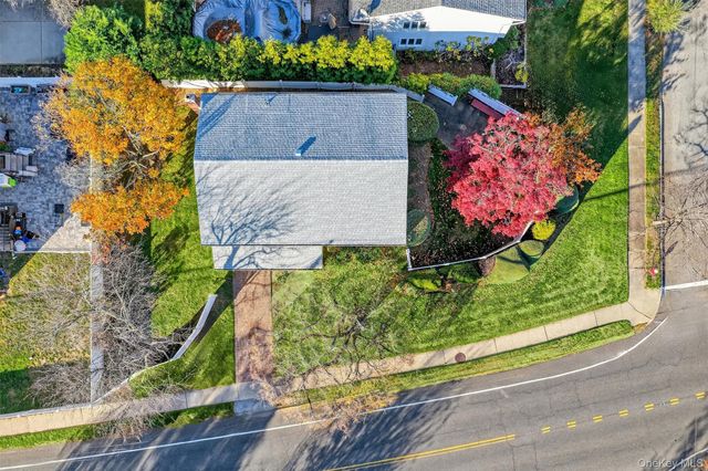 603 Foxhurst Road, Baldwin, NY 11510