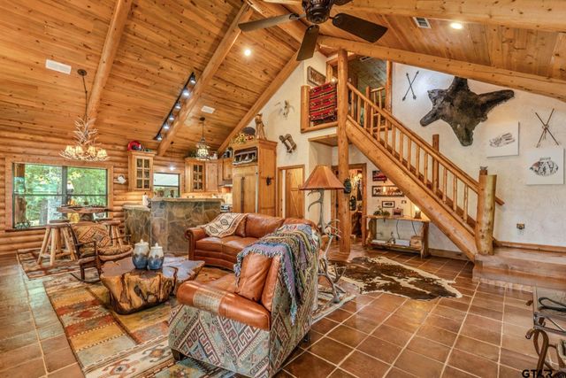 609 County Road 2421, Como, TX 75431