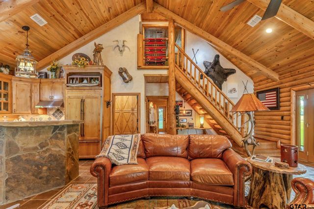 609 County Road 2421, Como, TX 75431