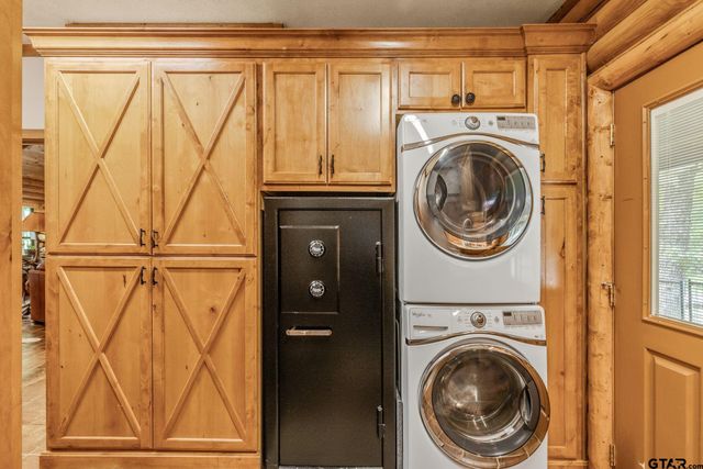 609 County Road 2421, Como, TX 75431