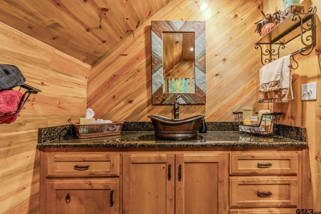 609 County Road 2421, Como, TX 75431