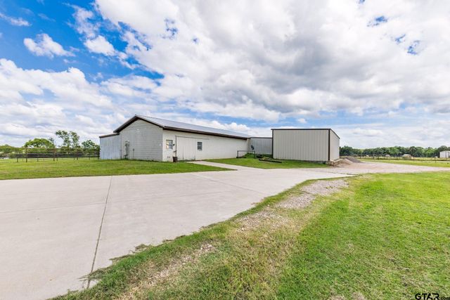 609 County Road 2421, Como, TX 75431