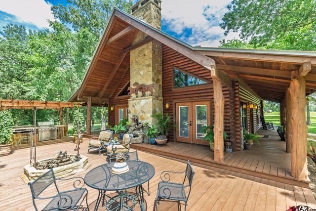 609 County Road 2421, Como, TX 75431