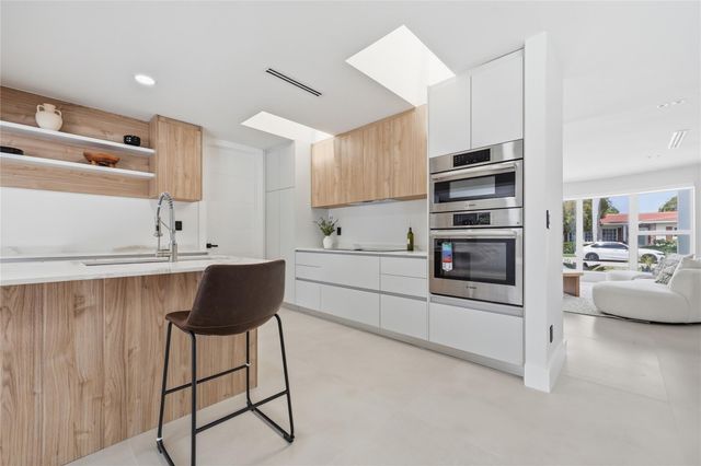 1850 NE 197th Terrace, Miami, FL 33179
