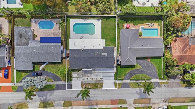 1850 NE 197th Terrace, Miami, FL 33179