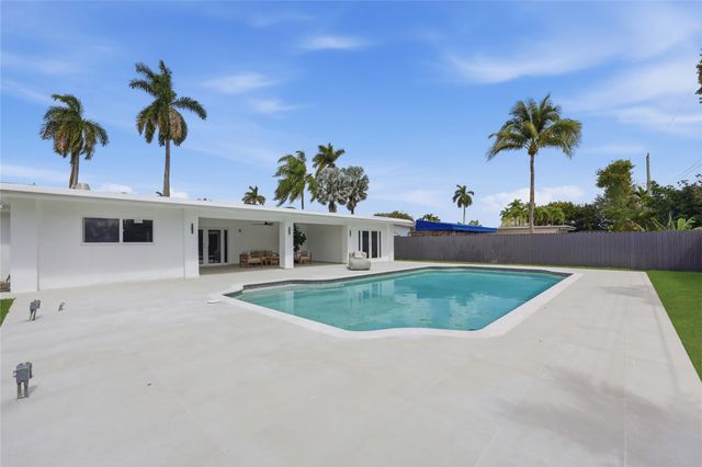 1850 NE 197th Terrace, Miami, FL 33179