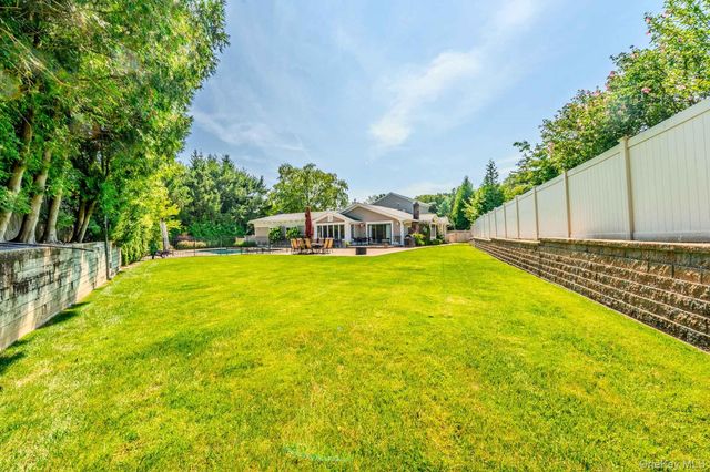 70 Karol Place, Muttontown, NY 11753