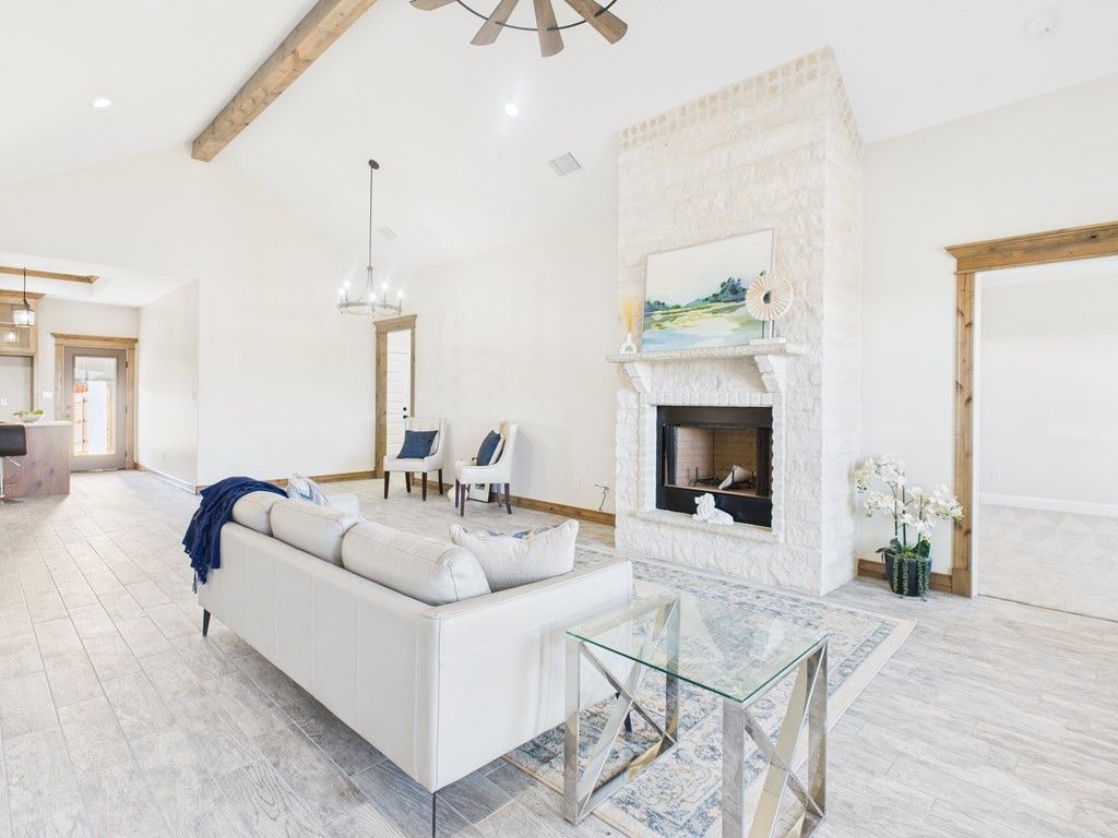 Image 6 of property listing at 3629 Silver Spur Drive, San Angelo, TX 76904