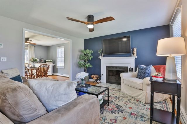 54 Kenoza St, Haverhill, MA 01830