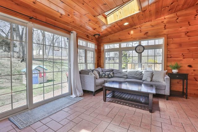 54 Kenoza St, Haverhill, MA 01830