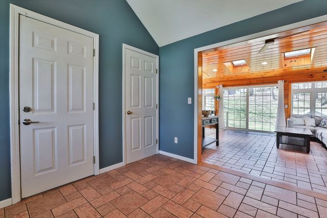 54 Kenoza St, Haverhill, MA 01830