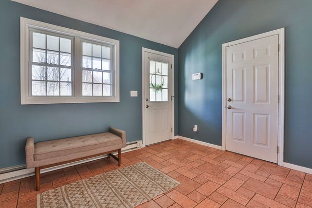 54 Kenoza St, Haverhill, MA 01830