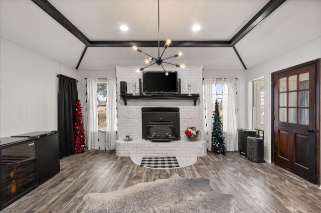 9926 NW County Road 1390, Blooming Grove, TX 76626