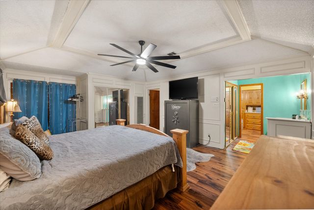 9926 NW County Road 1390, Blooming Grove, TX 76626