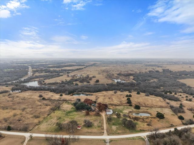 9926 NW County Road 1390, Blooming Grove, TX 76626