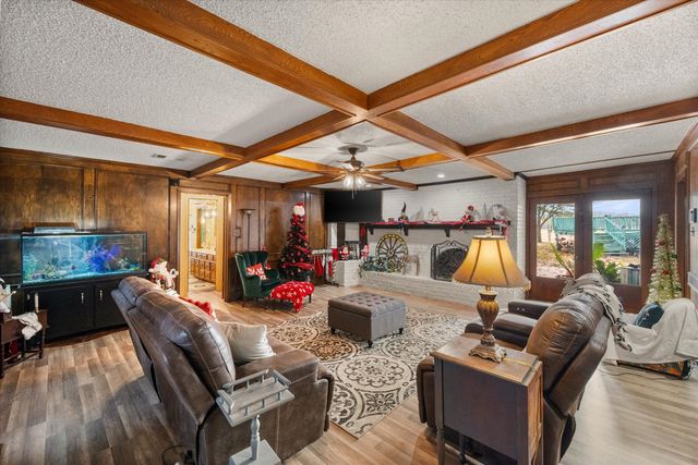 9926 NW County Road 1390, Blooming Grove, TX 76626