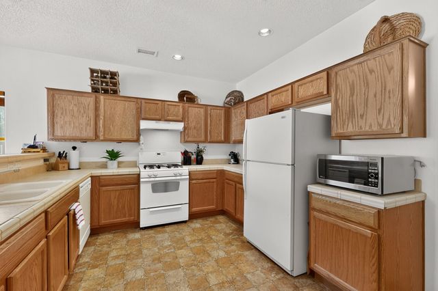 9535 Akutan Court NW, Albuquerque, NM 87120